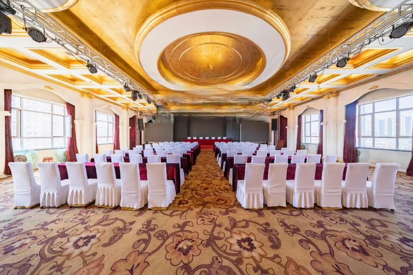 Handing International Hotel - Image 1