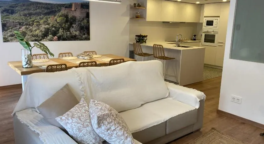 Apartamento céntrico con WIFI y climatizado de 1 habitación y sofá-cama para 3 personas - Image 1