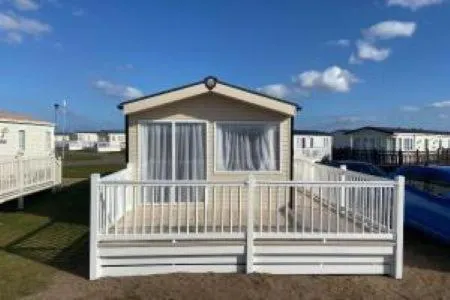 Silver sands holiday park - Image 1