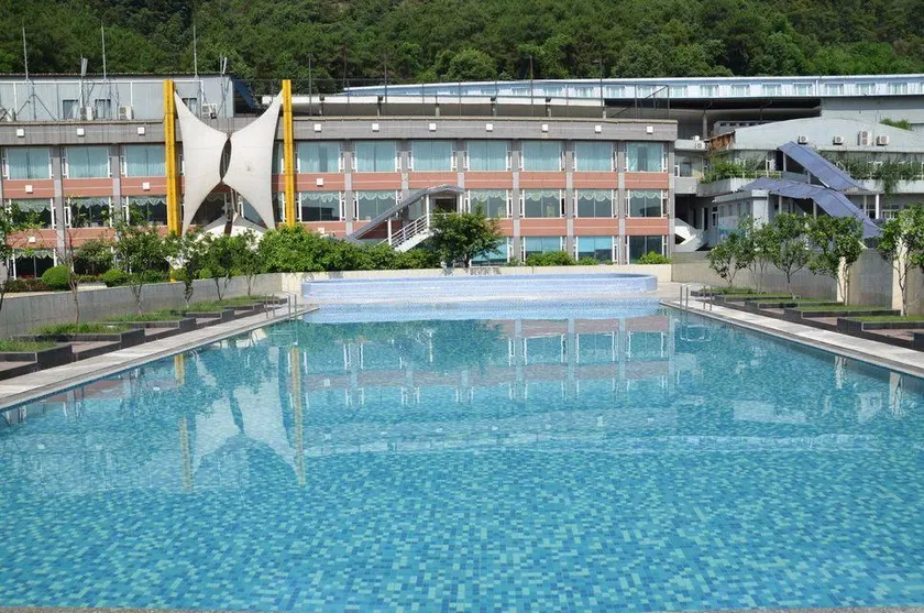 Shanyin Qiuming Hotel - Image 1