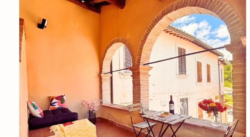 Casa in Umbria - nella Valle del Menotre vicino Rasiglia, Foligno, Assisi,Perugia - Image 1