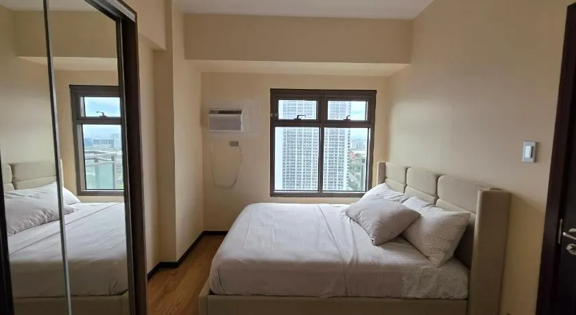 Condo Near MOA, CCP, BSP, Star City, Vito Cruz, Buendia, NAIA - Image 1