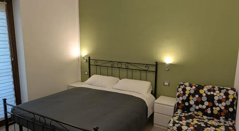 Bonsai Bed & Breakfast - Image 1