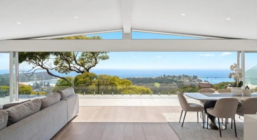 Costal Three-Storey Home with Panoramic Sea Views - Image 1