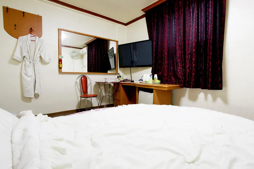 Gallery motel - Image 1