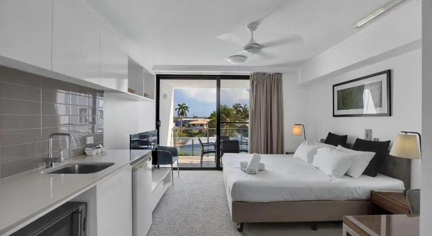 Self Check in Modern Studio Apartment - Image 1
