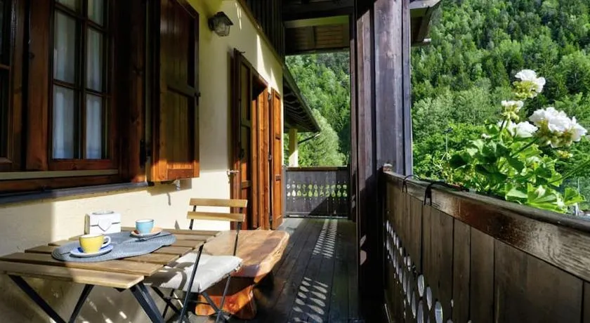 La Petite Maison - Image 1