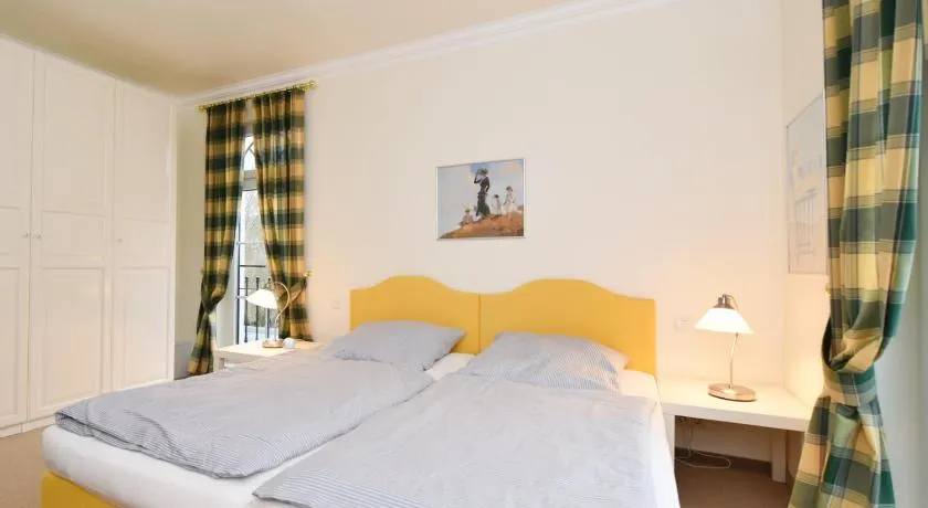 Ferienwohnung Parkblick - Image 1