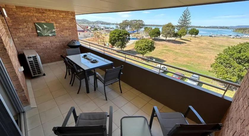 Tuncurry Tides - Image 1