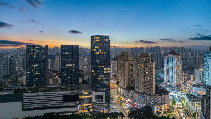 ALLIA Platinum Crystal Hotel (Chongqing Yangjiaping Metro Station Branch) - Image 1