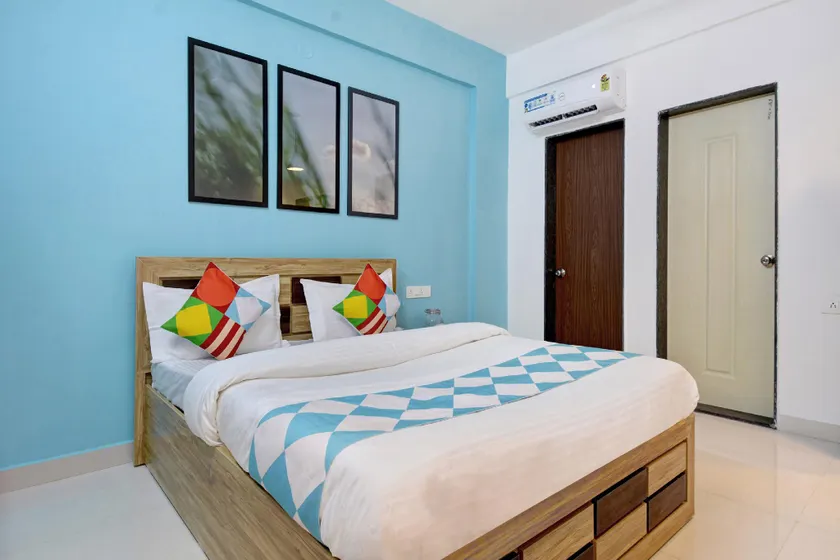 Vaccinated Staff- OYO Home 79114 Vibrant Stay 36257 Hinjewadi - Image 1