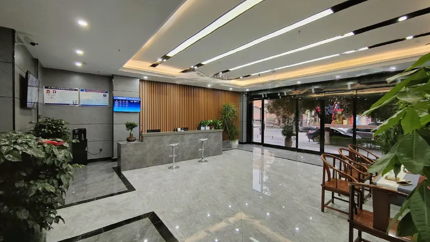 Wosheng Yihe Hotel (Meixian Bus Station Branch) - Image 1
