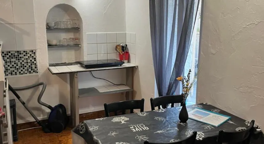 appartement entresol nice 1,2 kilomètre de la plage mer promenade - Image 1