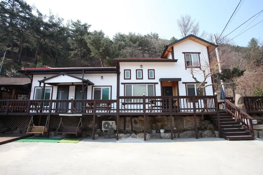 Yeongwol Deulpulhyang Pension - Image 1