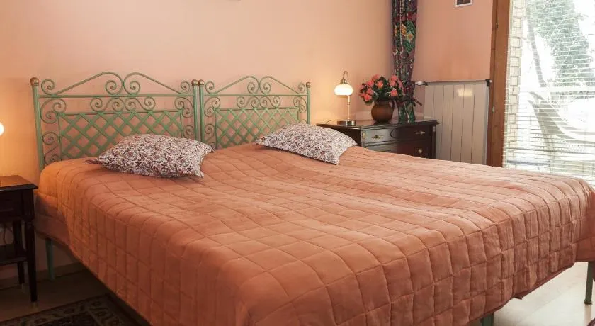 Bellevue Budapest B&B - Image 1
