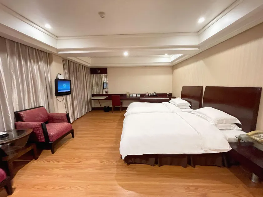 Mingxiang Hotel (Wenling Zeguo Passenger Transport Center) - Image 1