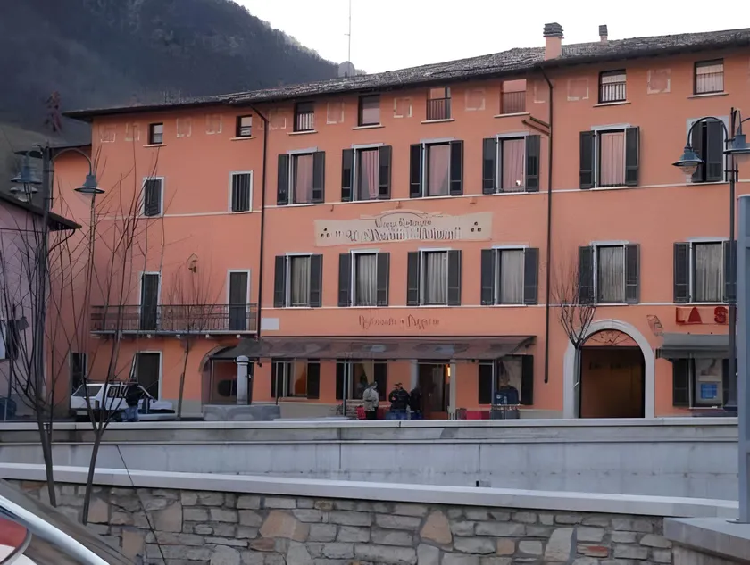 Al Vecchio Palazzo - Image 1