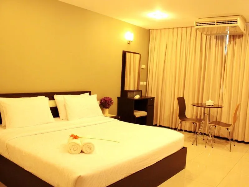 14 Resort - Image 1