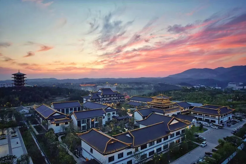 Jingmen Jiupai Tongyuan Hotel (Garden Expo Park Government Affairs Center Branch) - Image 1