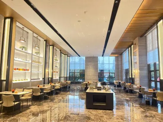 Tianhua Grand Hotel - Image 1