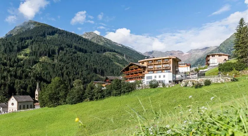 Hotel Panorama - Image 1