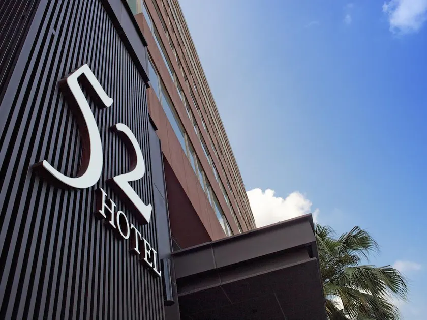 52 Hotel - Image 1