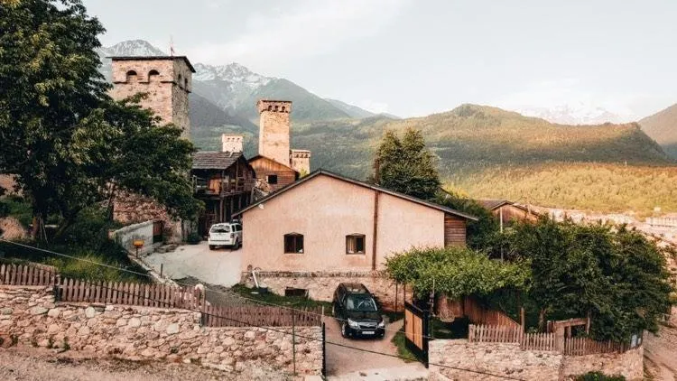 Teo Guesthouse and Camping in Mestia - Image 1