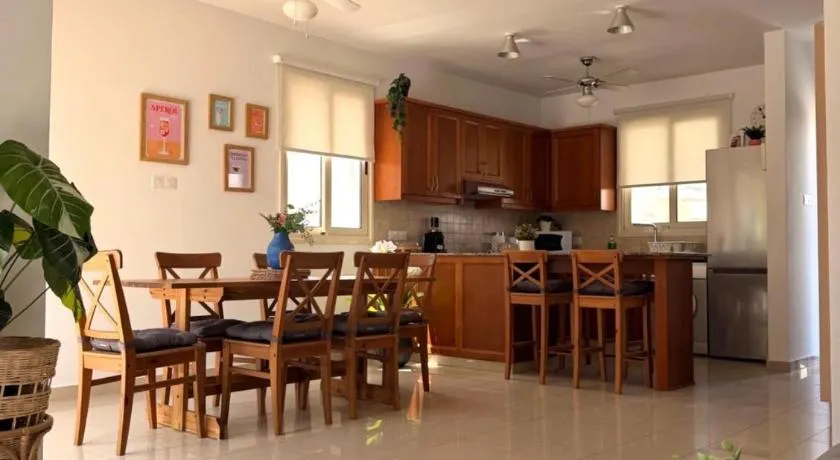 STAY Aphrodites Dream Villa - Image 1