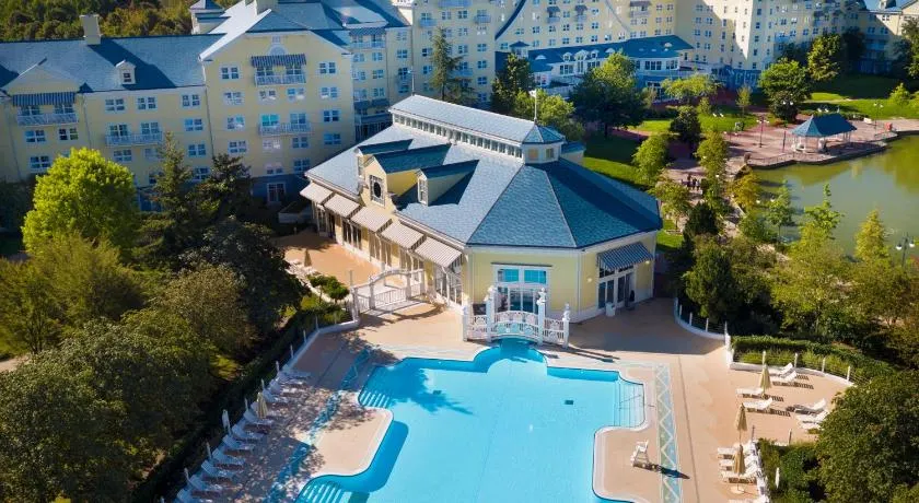 Hôtel Disney's Newport Bay Club - Image 1