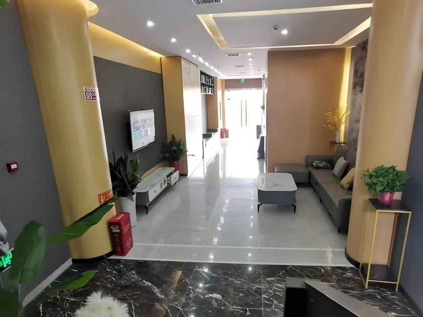 Shell Hotel Xuzhou Guanyin Airport - Image 1