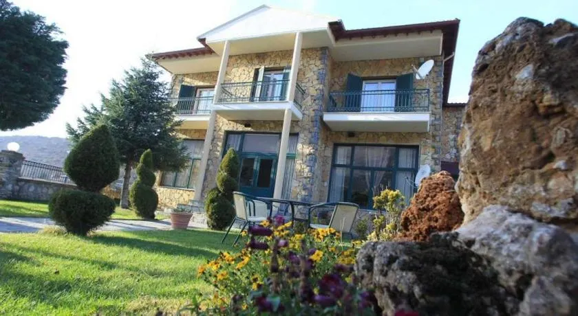 Krystal Hotel - Image 1