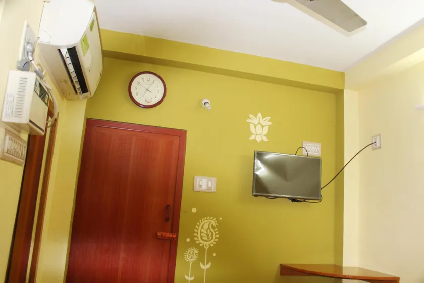 Sai Murugan Lodge - Image 1