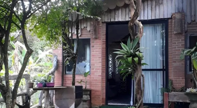 Berto's House HOSTEL - Image 1