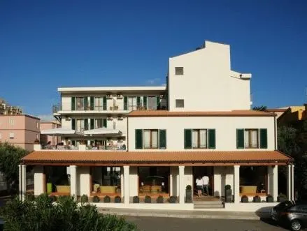 Hotel Angedras - Image 1