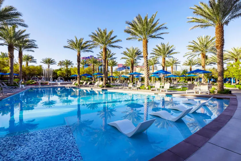 Club Wyndham Desert Blue - Image 1