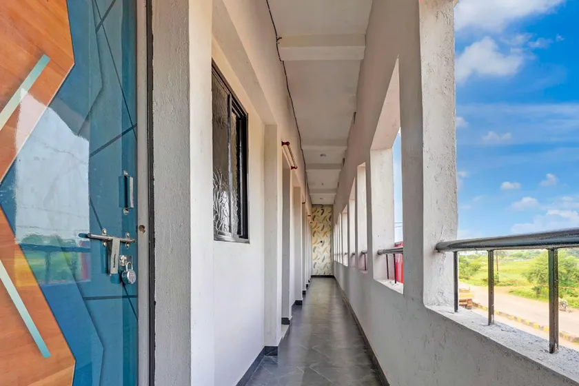 Hotel O Dream Star - Image 1