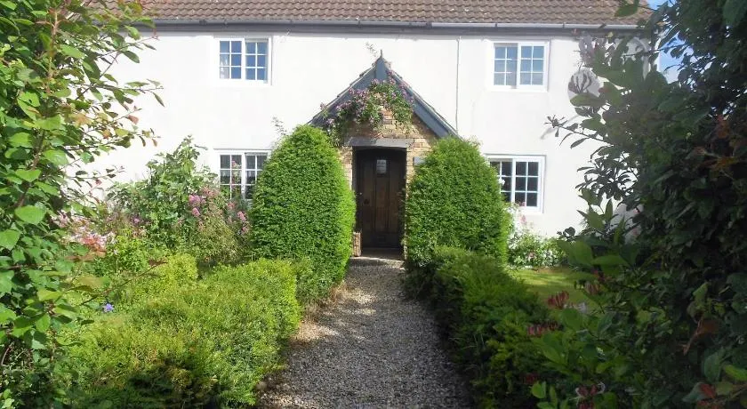 Villa Farm Cottage - Image 1