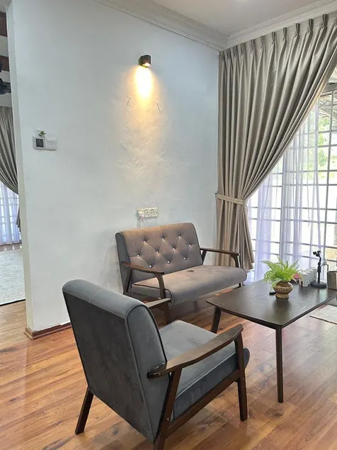 Alora Homestay - Image 1