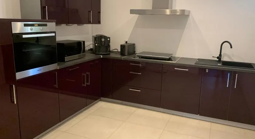 Wohnung zur Langzeitmiete geeignet - Image 1