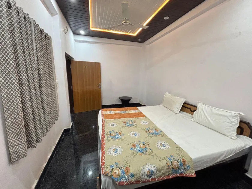 Anjali palace - Image 1