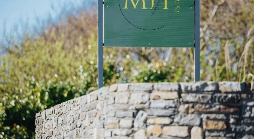 Móinéir House - Image 1