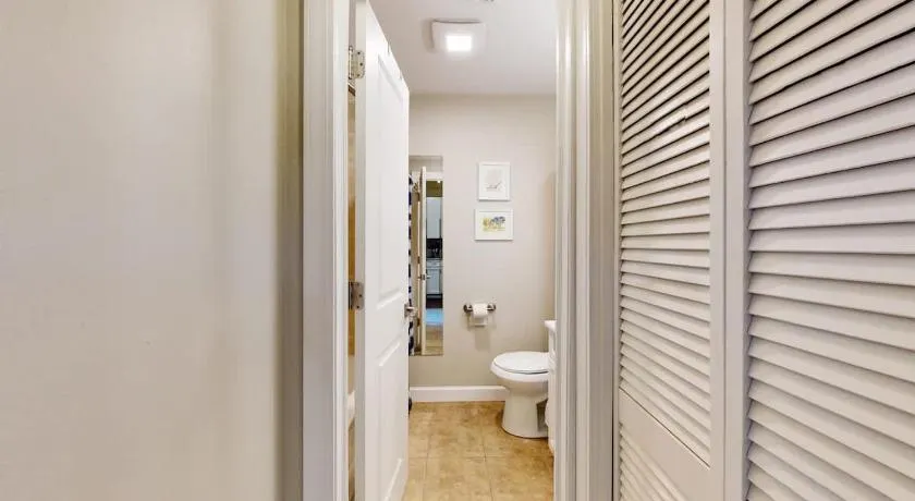 Chic River North Retreat - Image 1