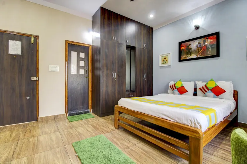OYO 76449 Home V p inn - Image 1
