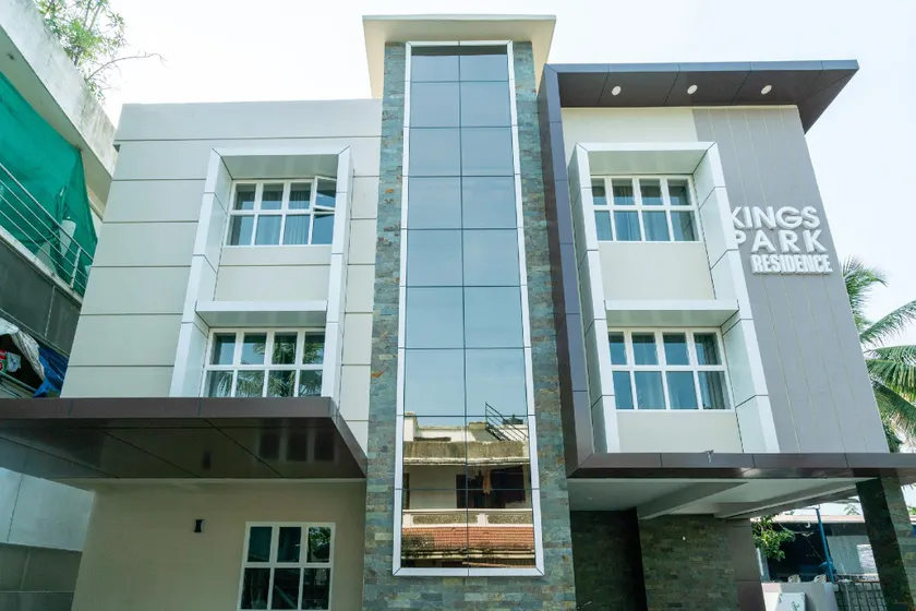 Super Hotel O Elegant KINGS PARK RESIDENCY - Image 1