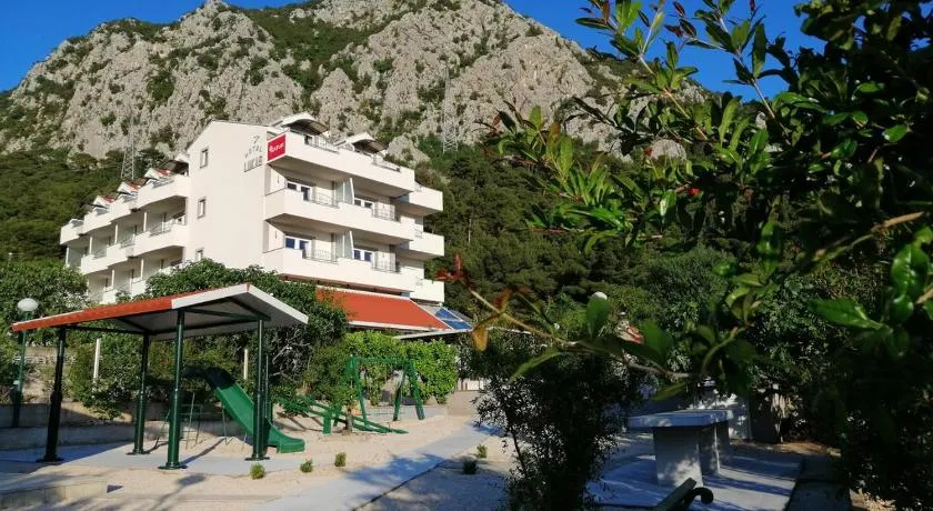 Hotel Lukas - Image 1