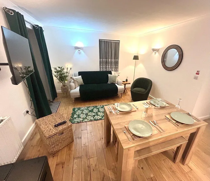 Charming ground floor flat with parking - Maidenhead - Image 1