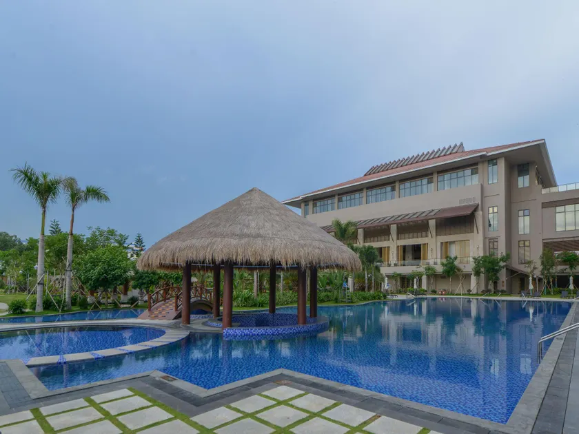 Sanya Tibet Hotel - Image 1