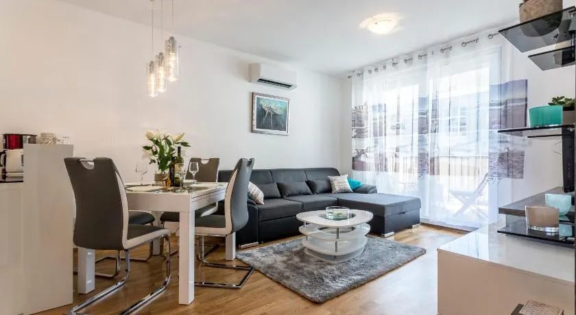 Apartment Luka - Image 1