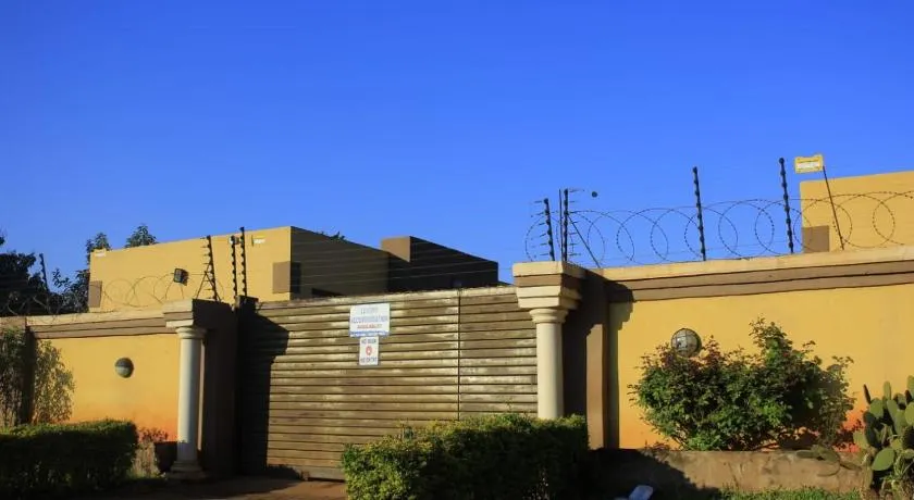 Mutshinyalo Residence - Image 1