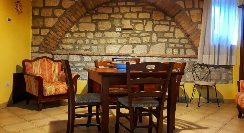 La Taverna - Image 1